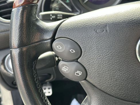 Used 2003 Mercedes-Benz SL 500 image 21