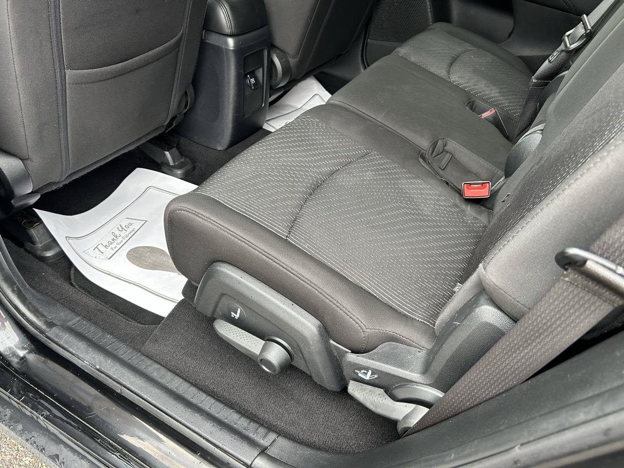 Used 2018 Dodge Journey SE w/ Connectivity Group FWD image 9