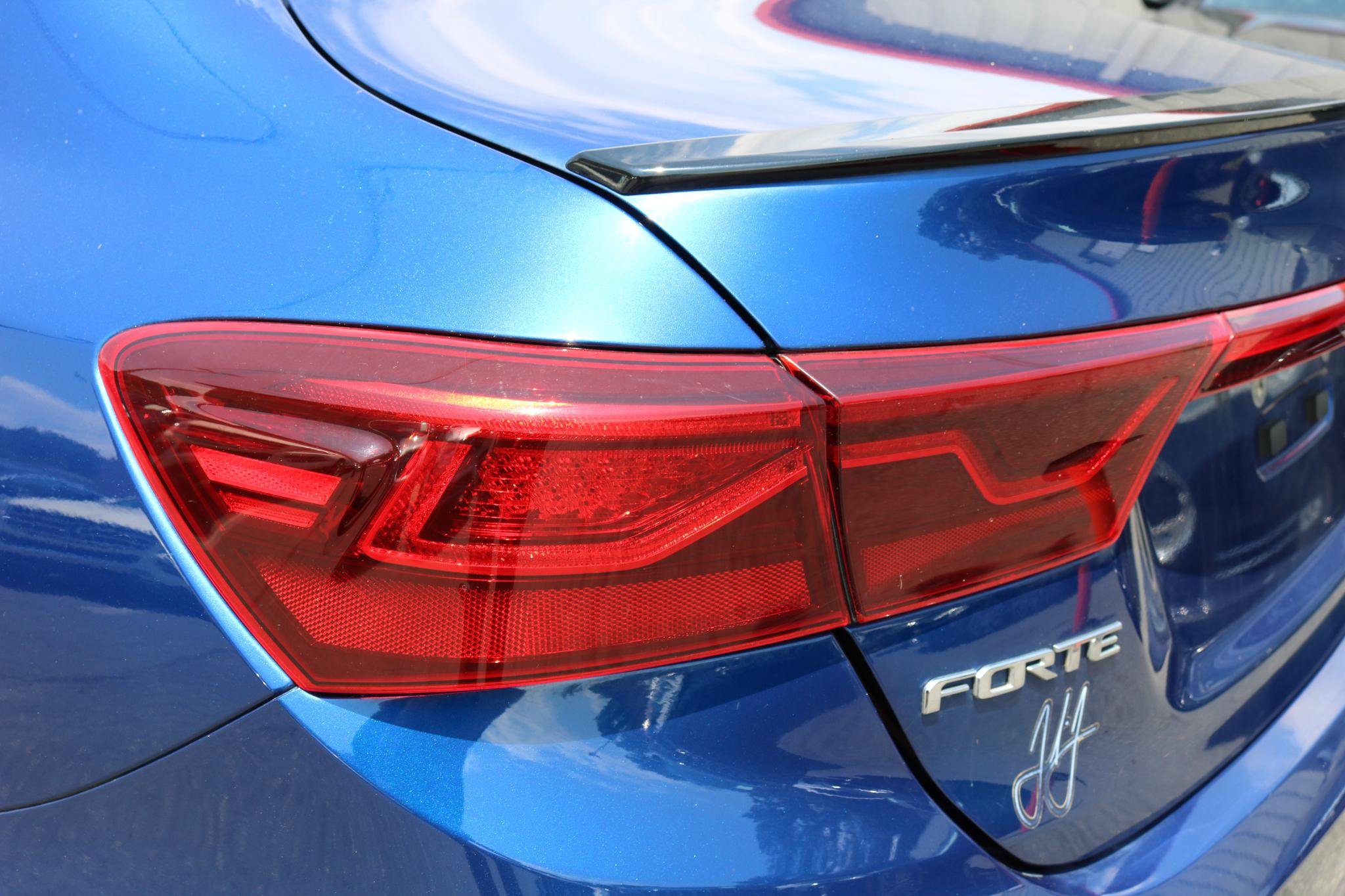 Used 2021 Kia Forte GT-Line FWD image 11