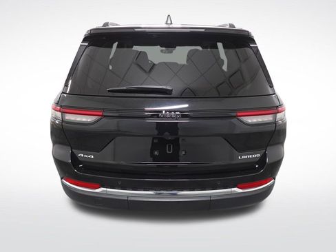 Used 2022 Jeep Grand Cherokee Laredo w/ Luxury Tech Group I image 4