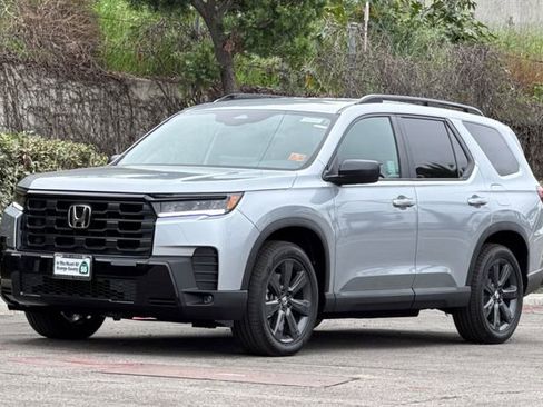 New 2026 Honda Pilot Sport image 8