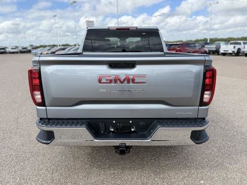 New 2026 GMC Sierra 1500 SLE image 7