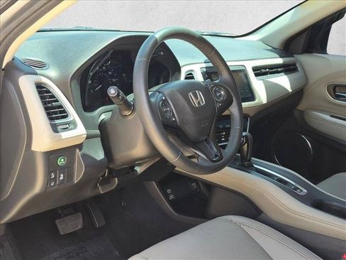 Used 2019 Honda HR-V EX-L image 10