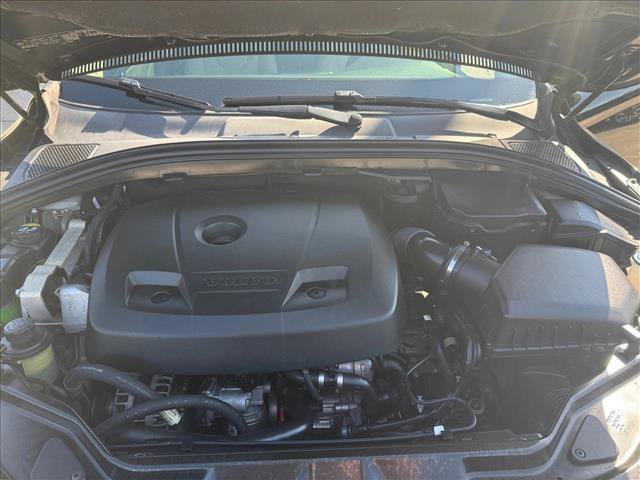 Used 2017 Volvo XC60 T5 Inscription w/ Preferred Option Package FWD image 27
