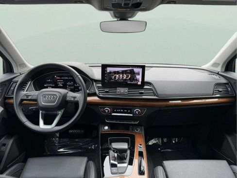 Certified 2023 Audi Q5 2.0T Premium Plus w/ Premium Plus Package AWD/4WD image 10