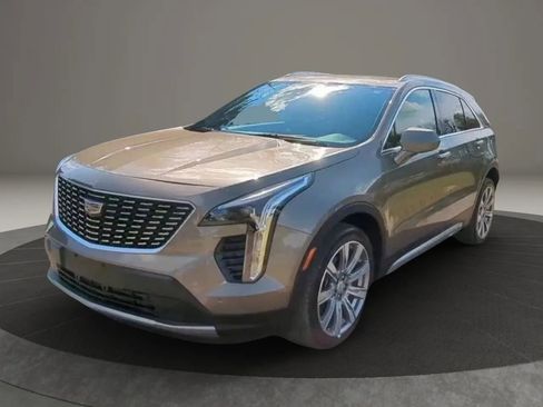 Used 2020 Cadillac XT4 Premium Luxury w/ Driver Assist Package AWD/4WD image 26