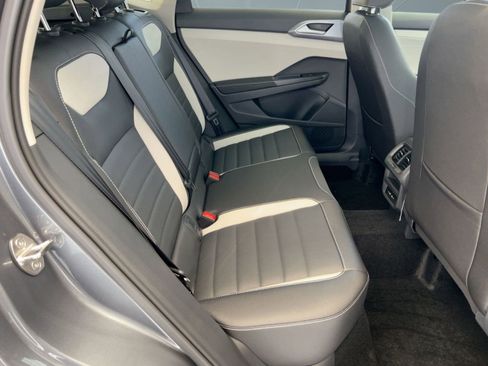 New 2026 Volkswagen Taos SEL image 28