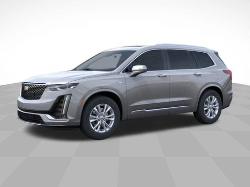 New 2025 Cadillac XT6 Luxury image 2