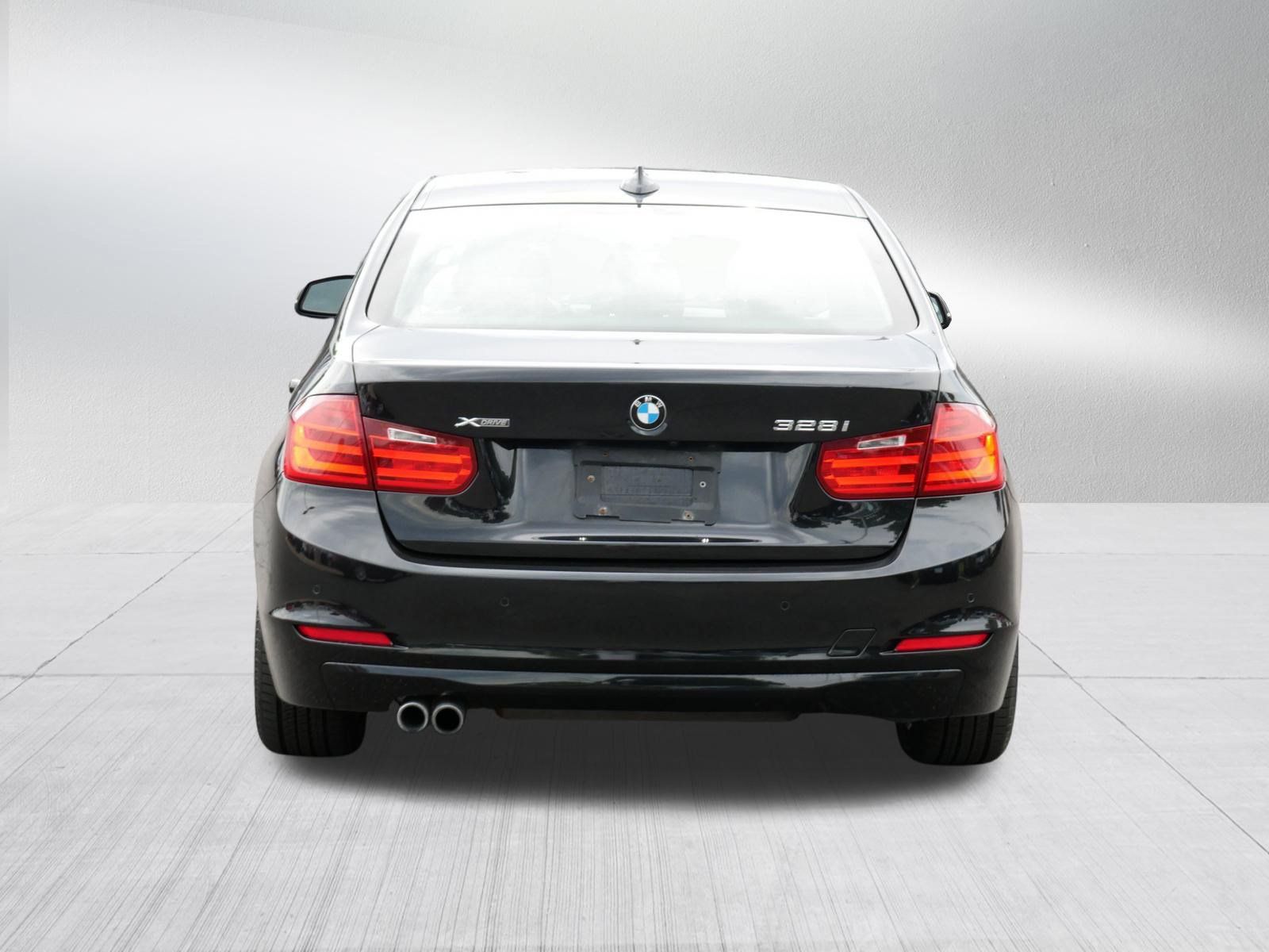 Used 2015 BMW 328i xDrive Sedan AWD/4WD image 6
