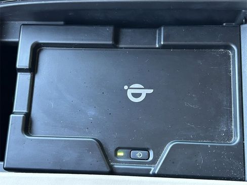 Certified 2022 Toyota Highlander Platinum image 36