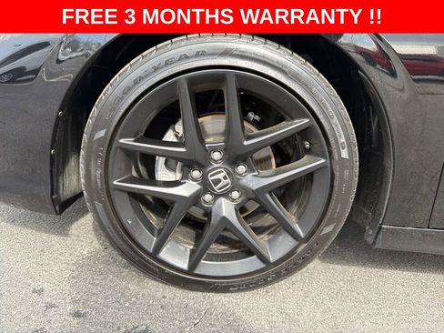 Used 2025 Honda Civic Sport image 33