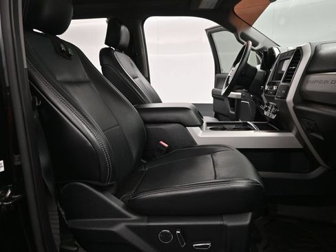Used 2019 Ford F250 Lariat w/ Lariat Ultimate Package AWD/4WD image 27