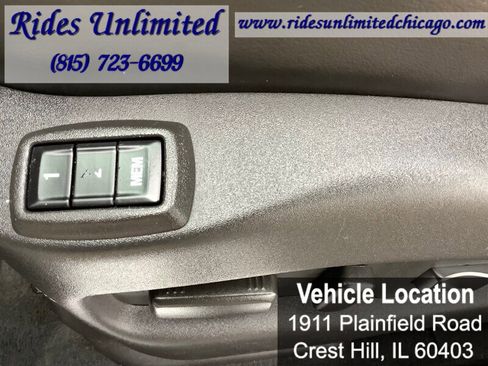 Used 2013 Cadillac SRX Luxury w/ Driver Awareness Package image 14