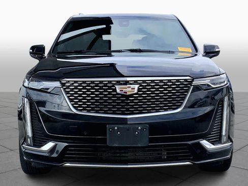Used 2023 Cadillac XT6 Premium Luxury image 4
