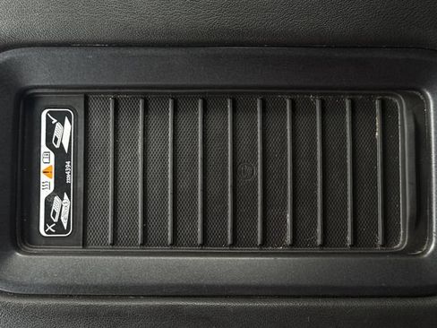 Used 2018 Chevrolet Tahoe Premier AWD/4WD image 46