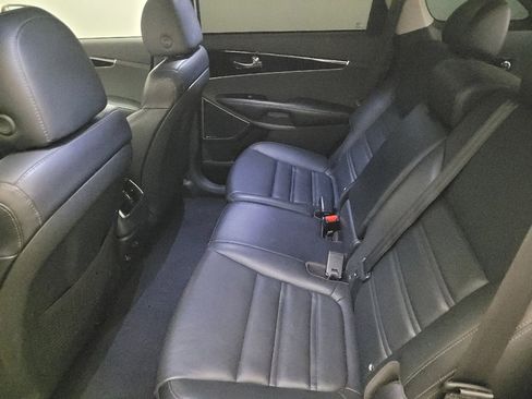 Used 2020 Kia Sorento SX image 18