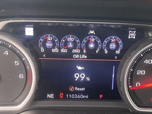 Used 2019 Chevrolet Silverado 1500 High Country w/ Technology Package image 21