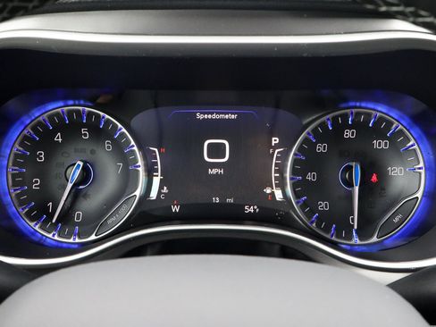 New 2026 Chrysler Pacifica Select image 33