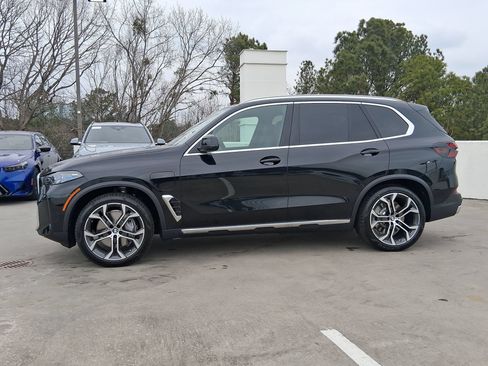 Used 2026 BMW X5 xDrive50e w/ Premium Package AWD/4WD image 2