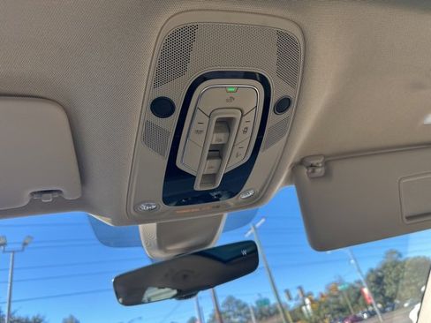 Used 2025 Audi Q5 2.0T Premium Plus w/ Premium Plus Package image 15