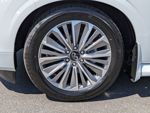 New 2026 INFINITI QX80 Luxe AWD/4WD image 10