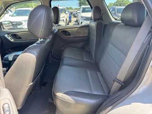 Used 2004 Ford Escape XLT FWD image 19
