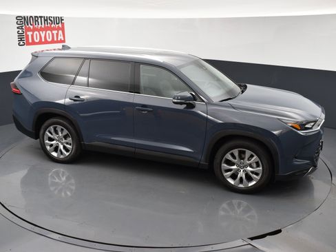 Used 2025 Toyota Grand Highlander AWD Hybrid image 30