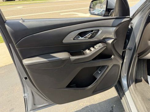 Used 2018 Chevrolet Traverse LT AWD/4WD image 11