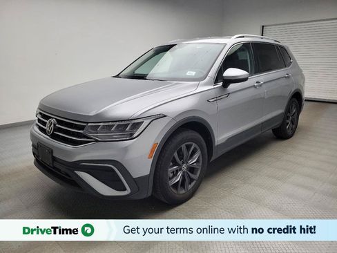 Used 2022 Volkswagen Tiguan SE AWD/4WD image 1