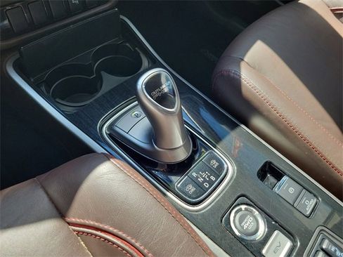 Used 2018 Mitsubishi Outlander SEL image 31