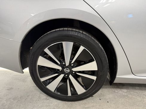 Used 2019 Nissan Altima 2.5 SL image 6