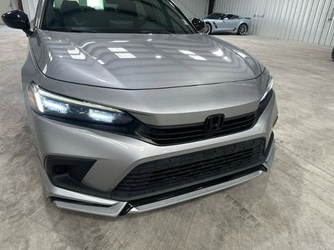 Used 2022 Honda Civic Sport image 8