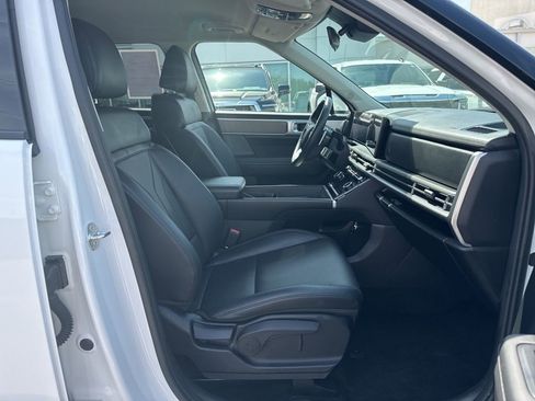 Used 2025 Hyundai Santa Fe SEL AWD/4WD image 19