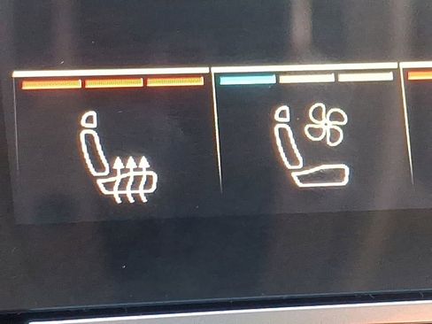 Used 2023 Audi A8 L 3.0T image 27