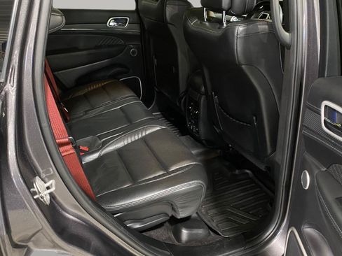 Used 2018 Jeep Grand Cherokee SRT AWD/4WD image 35