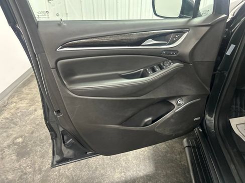 Used 2021 Buick Enclave Avenir w/ Avenir Technology Package AWD/4WD image 12