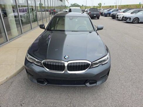 Used 2020 BMW 330i xDrive Sedan w/ Premium Package AWD/4WD image 3