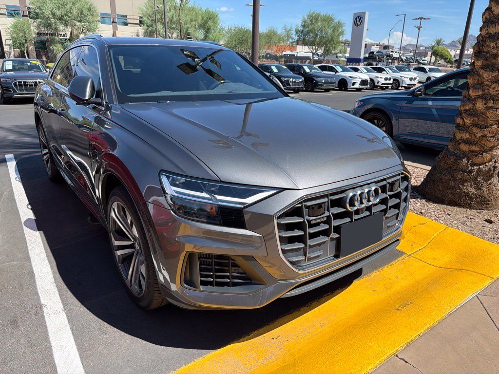 Used 2020 Audi Q8 Premium Plus w/ Premium Plus Package AWD/4WD image 2