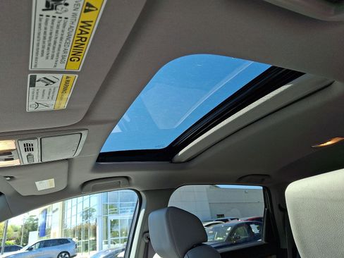 Used 2021 Honda CR-V EX-L image 15