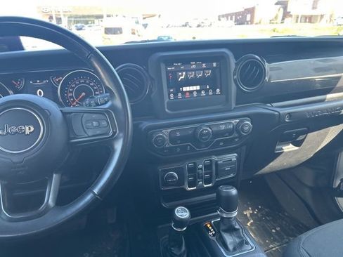 Used 2022 Jeep Wrangler Unlimited Sport image 14