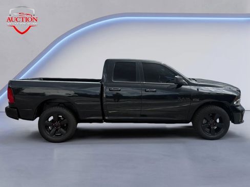 Used 2018 RAM 1500 Express w/ Black Ram 1500 Express Group image 6
