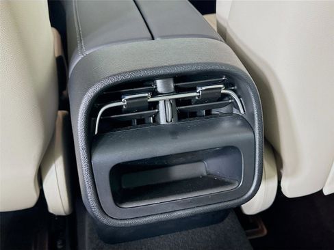 Certified 2026 Mercedes-Benz E 350 4MATIC Sedan image 32