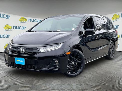 Used 2025 Honda Odyssey Sport-L image 3