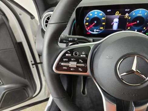 Certified 2023 Mercedes-Benz GLB 250 4MATIC image 24