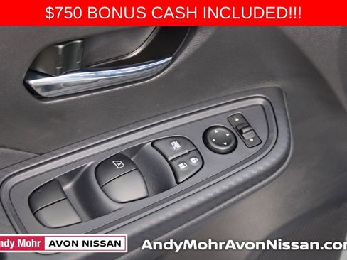 New 2025 Nissan Versa SV w/ Trunk Package image 10