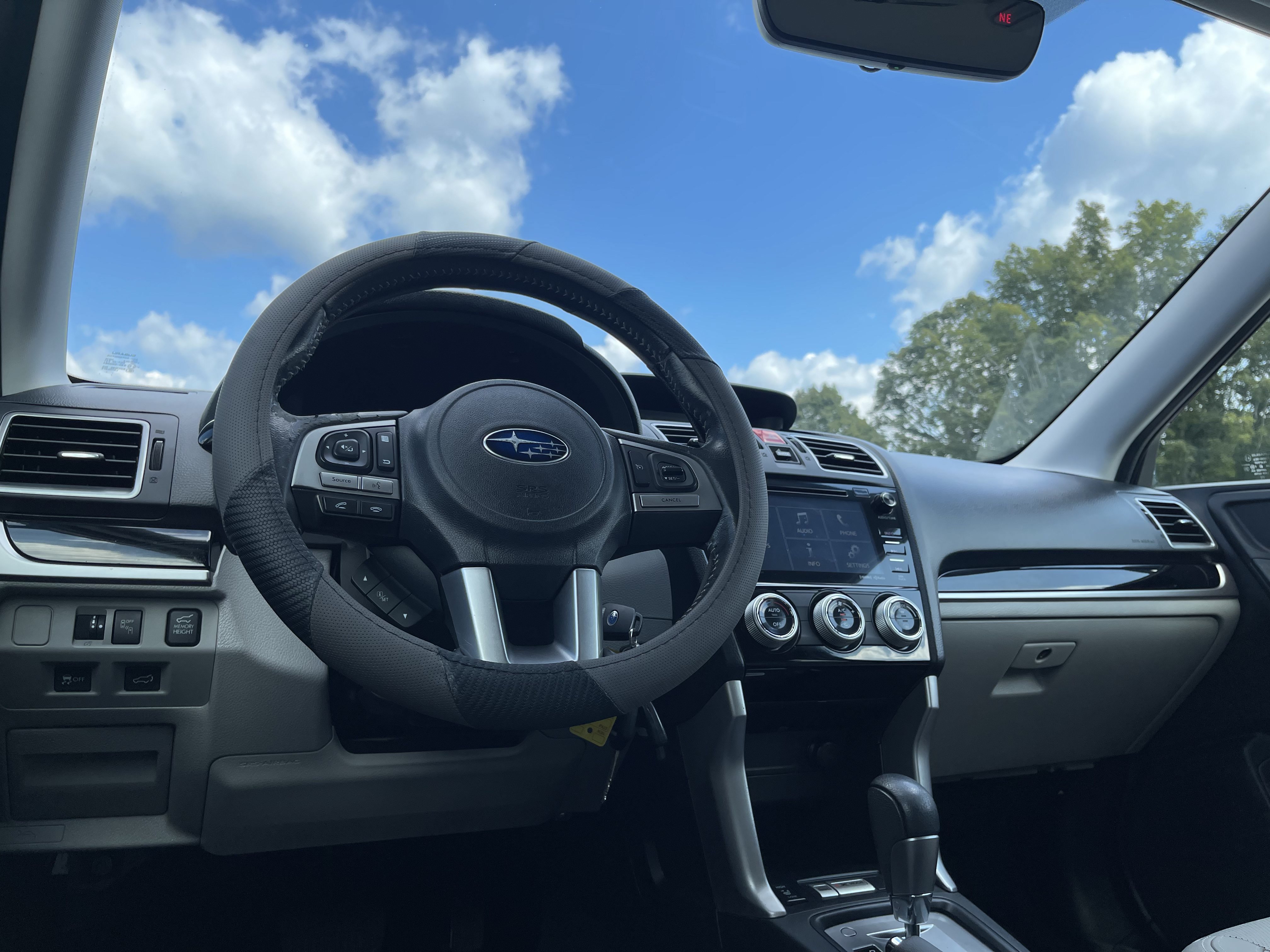 Used 2017 Subaru Forester 2.5i Limited w/ Popular Package #1 AWD/4WD image 17