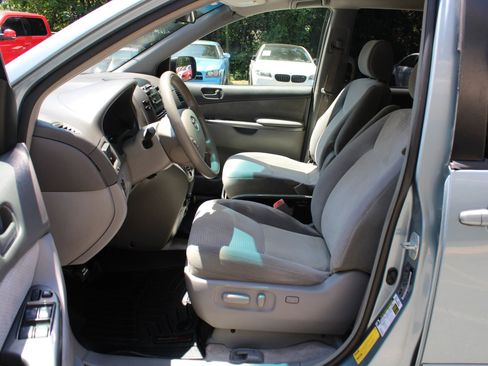 Used 2008 Toyota Sienna LE FWD image 13