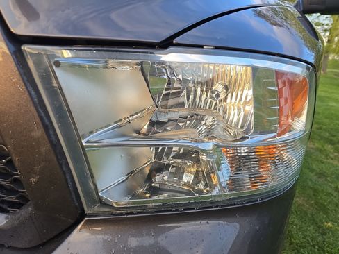 Used 2015 RAM 1500 Express AWD/4WD image 10