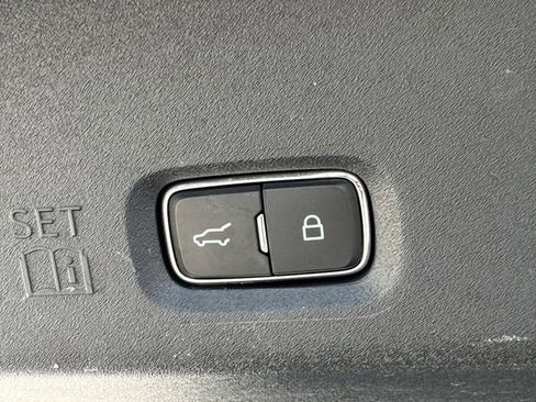 Certified 2025 Ford Expedition Active image 35