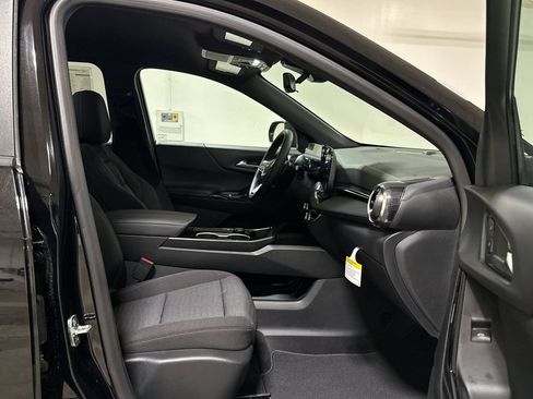 New 2026 Chevrolet Equinox LT w/ Safety and Technology Package AWD/4WD image 22